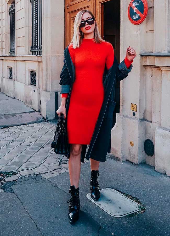 vestido vermelho com bora