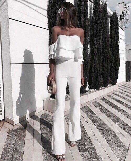 look chique total white