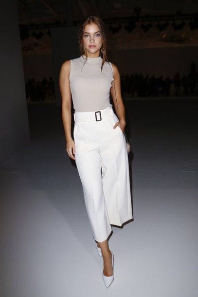 Barbara Palvin, calça wide leg
