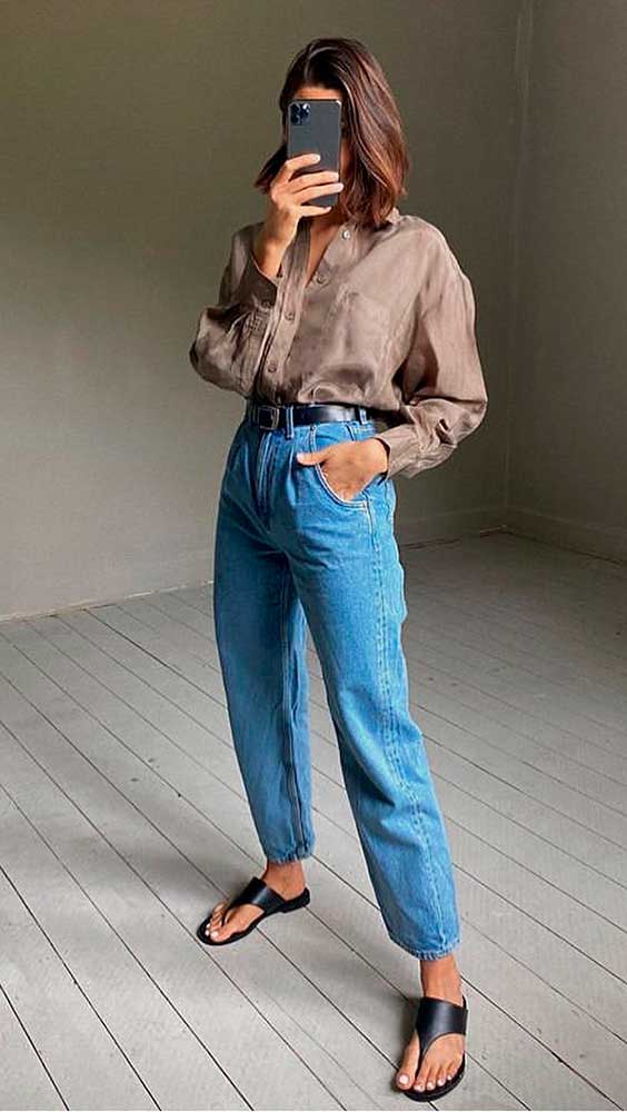 look básico com calça slouchy jeans e rasteirinha