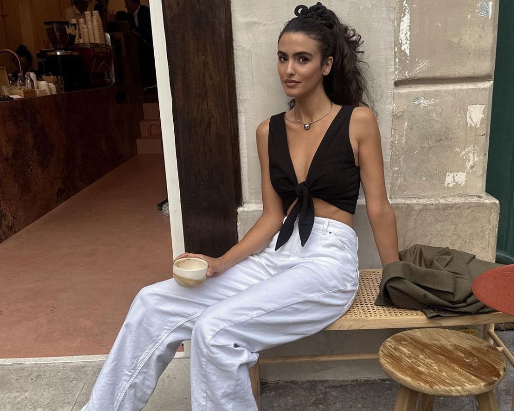 Top com nozinho: 13 looks para te inspirar no verão