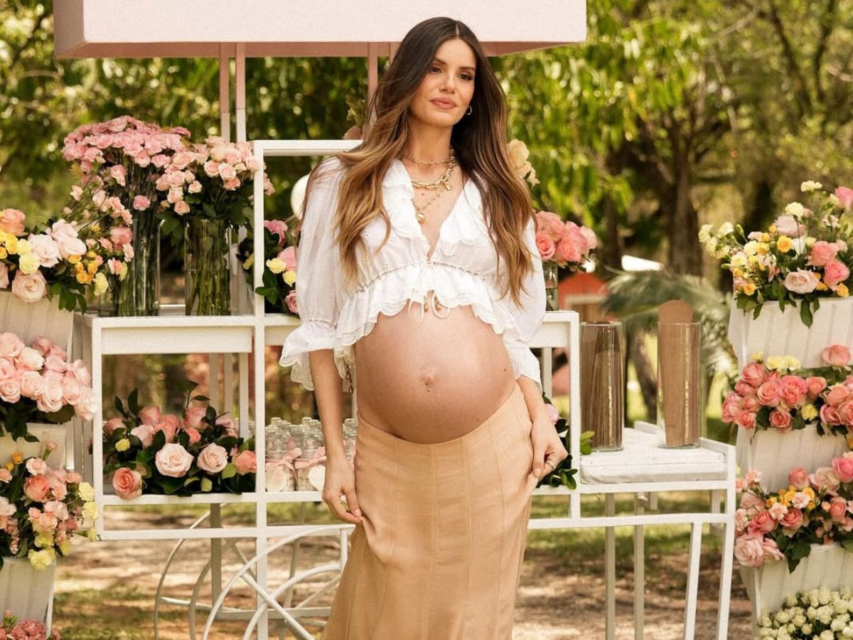 Os melhores looks de Camila Queiroz gravidinha